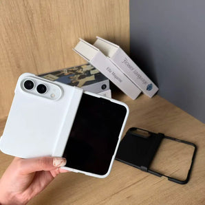 High-Level Black Phone Case for iPhone Ultra 18 Fold With Hinge Protection Bumper Elegant White Cases Cover for iPhone Ultra